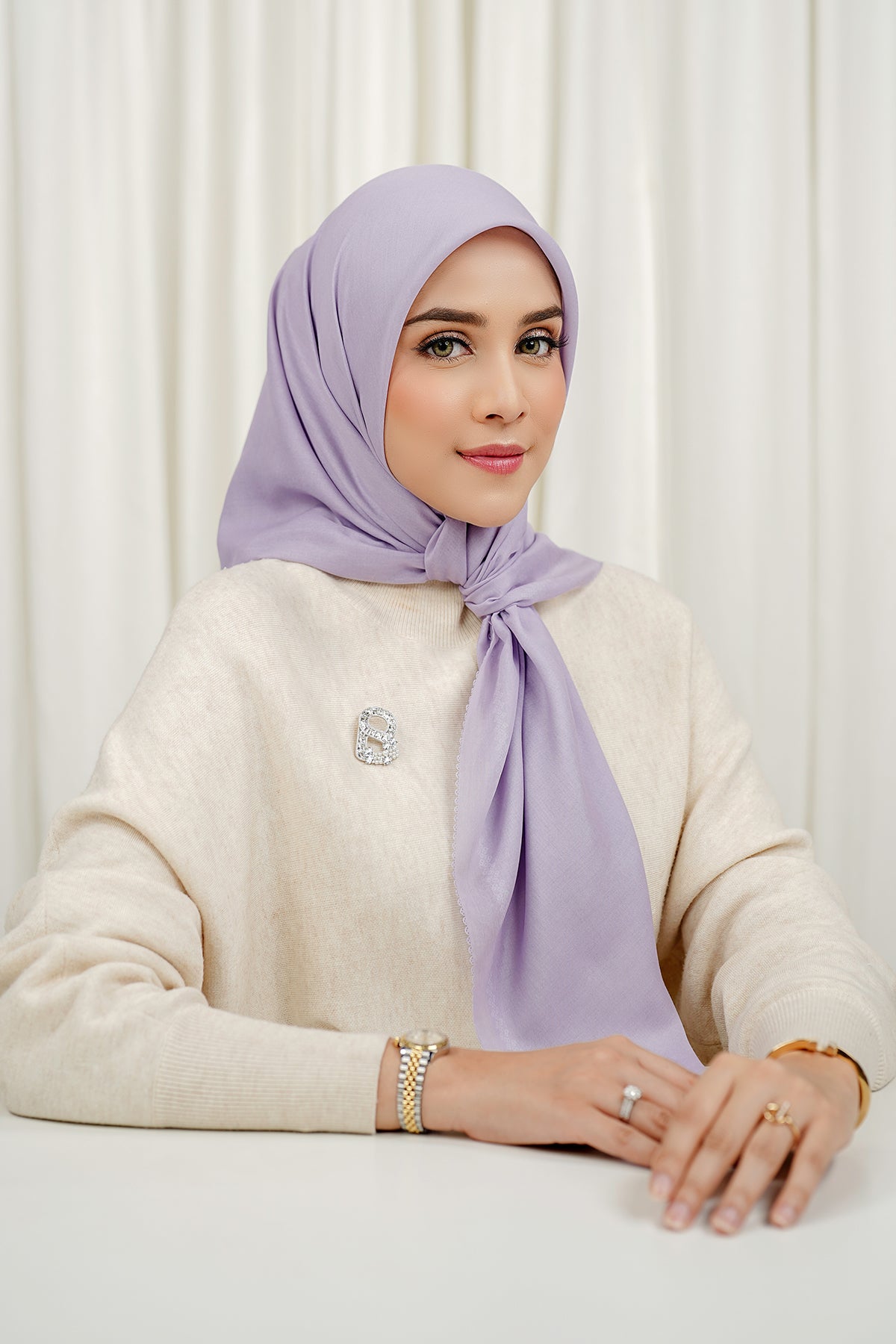 Bugünün Eşarbı - Leylak Grisi