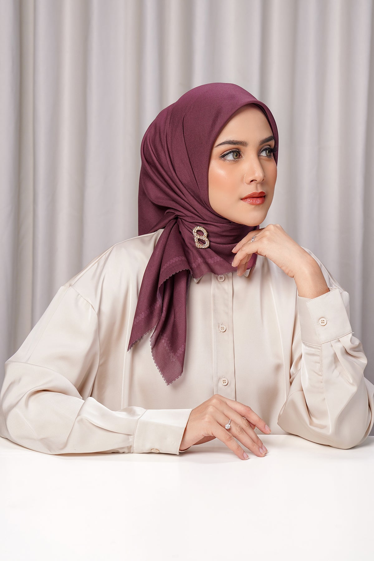 Bugünün Eşarbı - Yeni Bordo