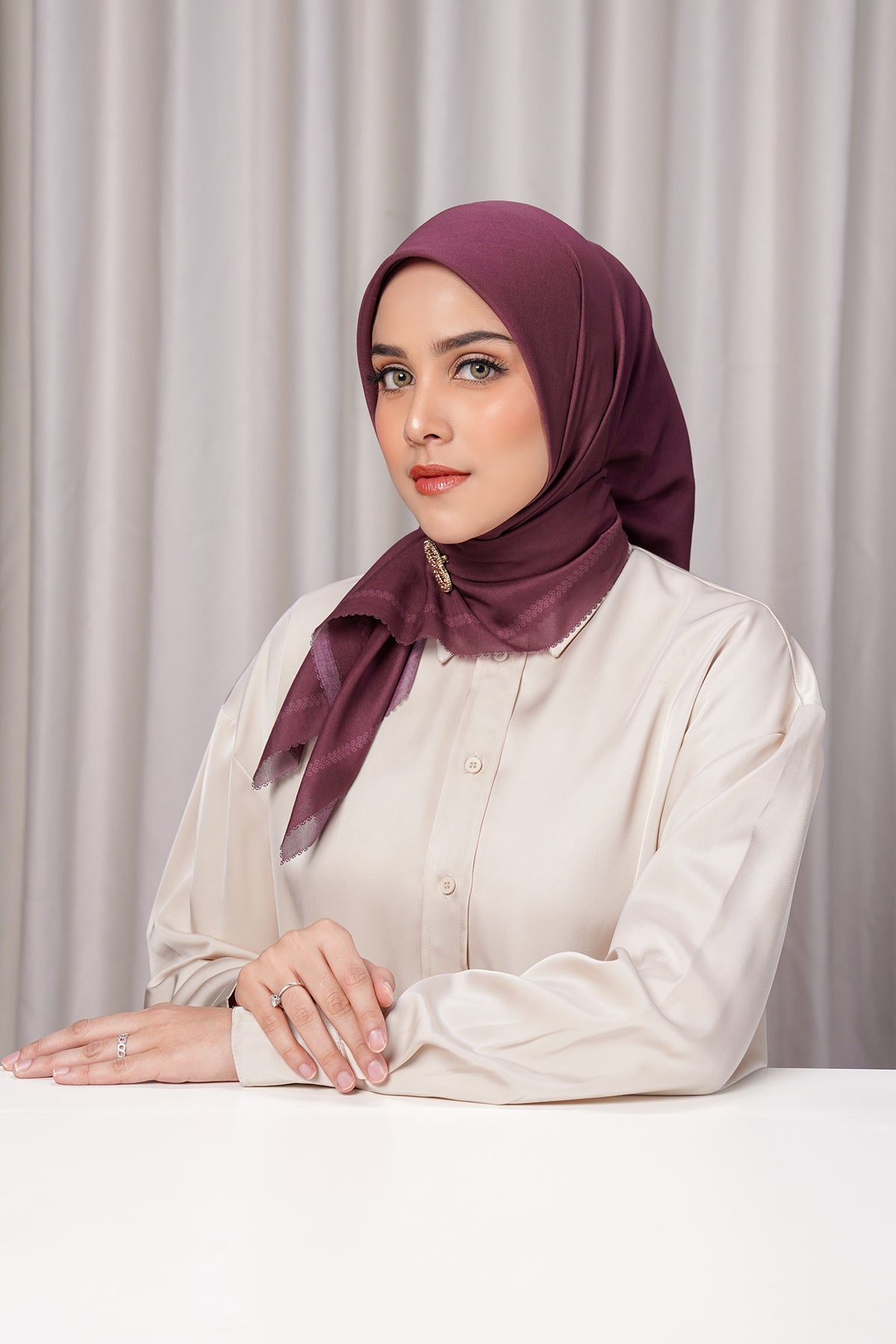 Bugünün Eşarbı - Yeni Bordo