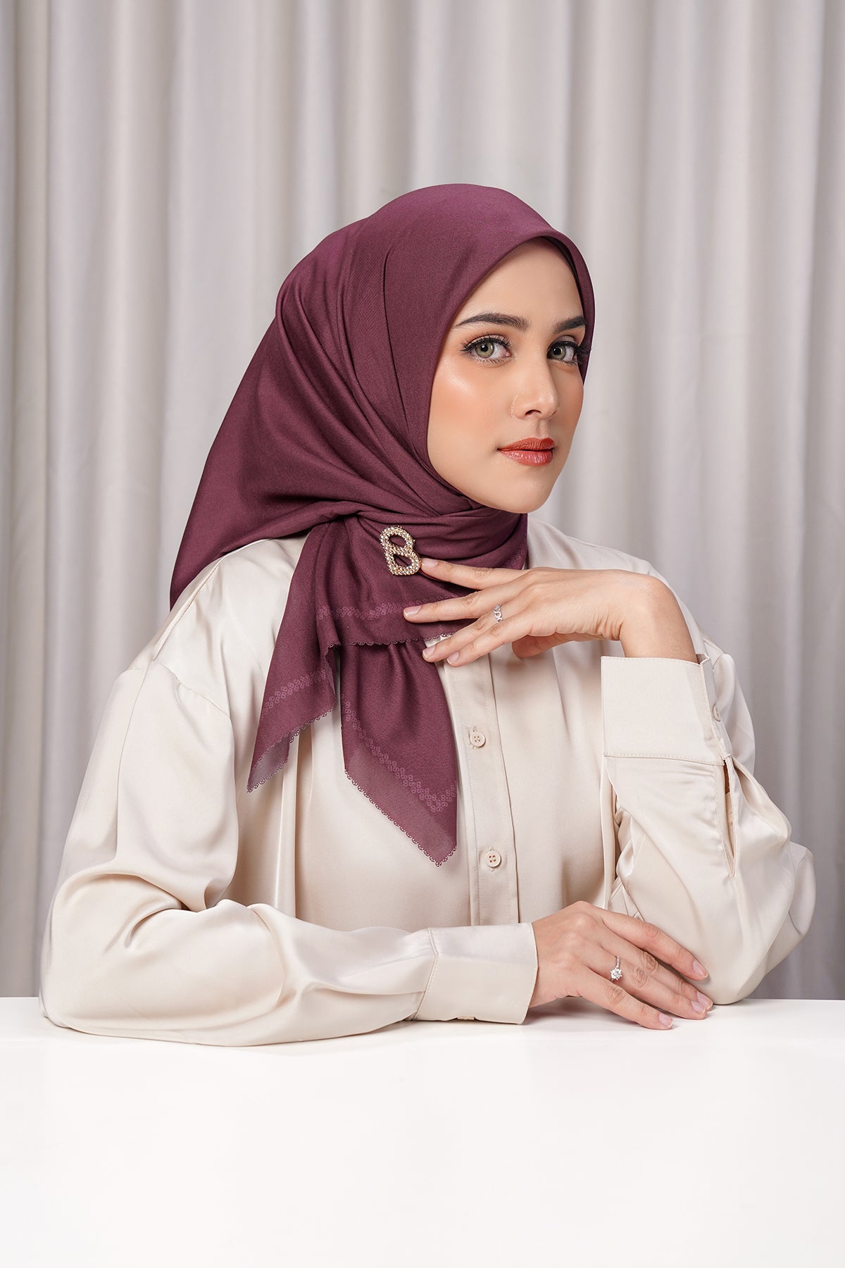 Bugünün Eşarbı - Yeni Bordo