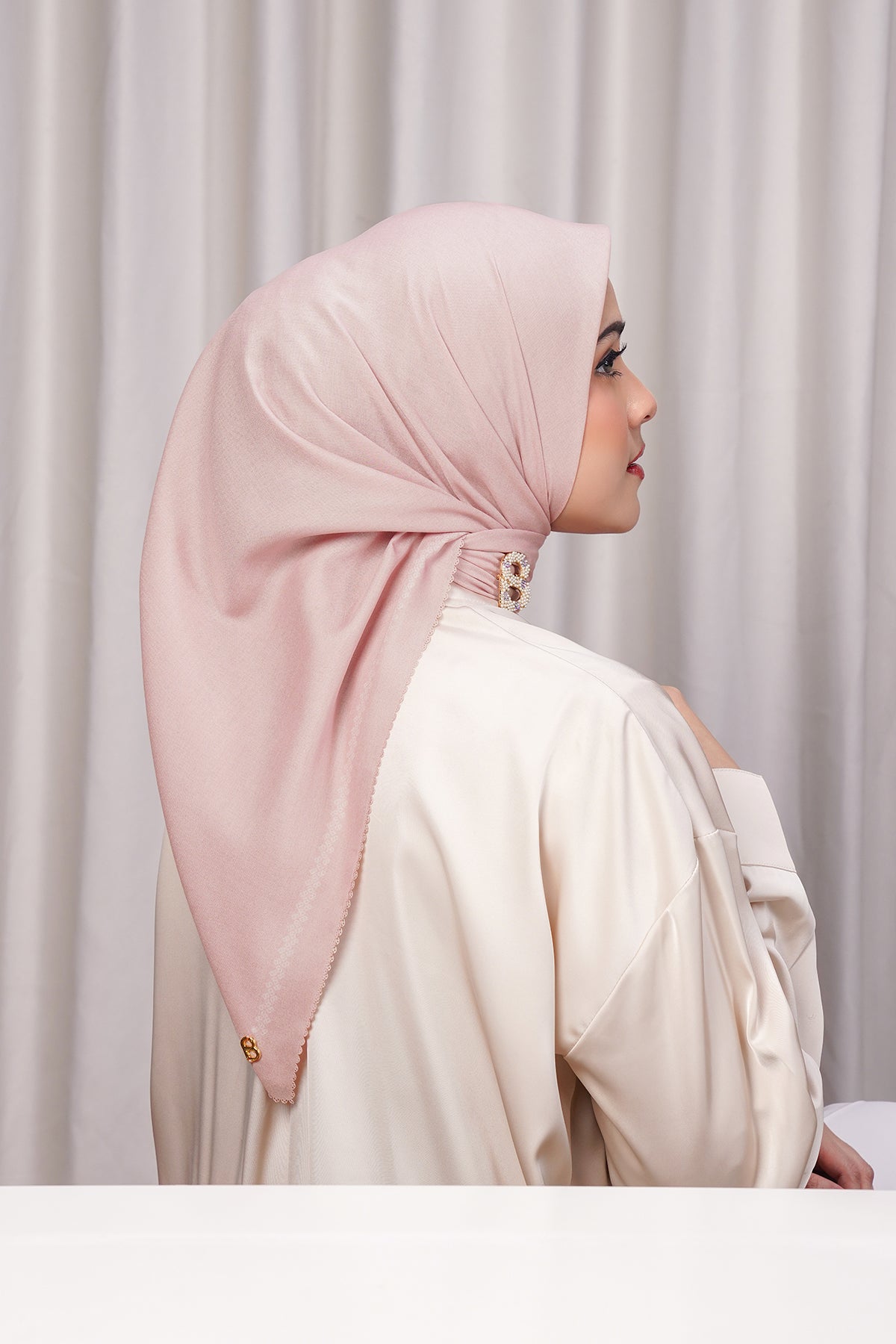 Bugünün Eşarbı - Gül Dumanı