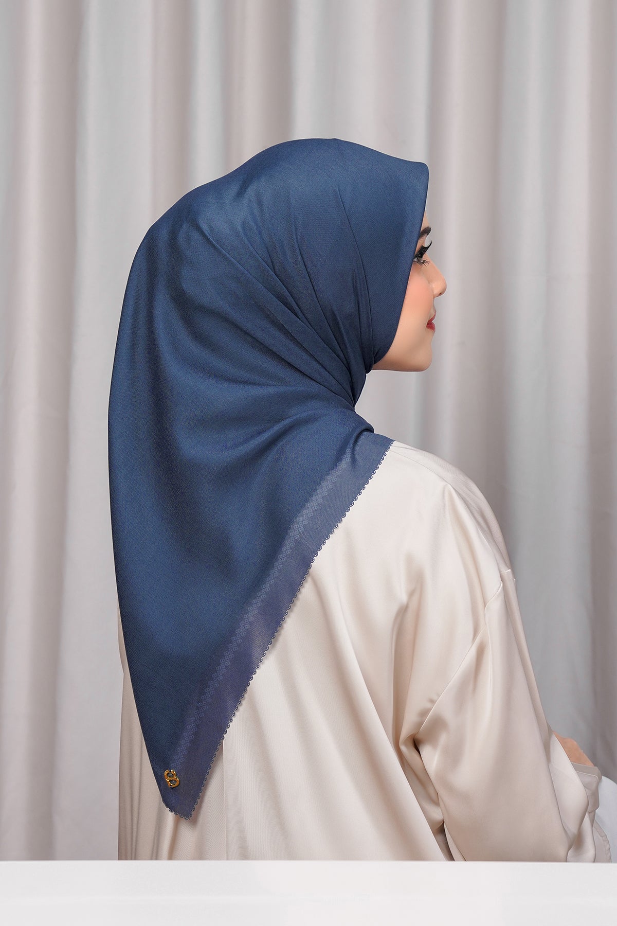 Bugünün Eşarbı - Büyüleyici