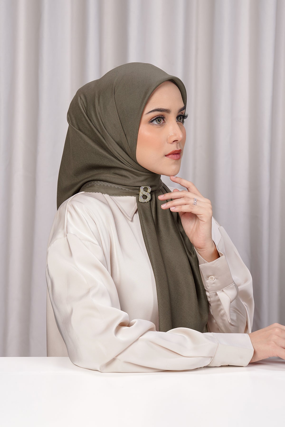 Bugünün Eşarbı - Tik