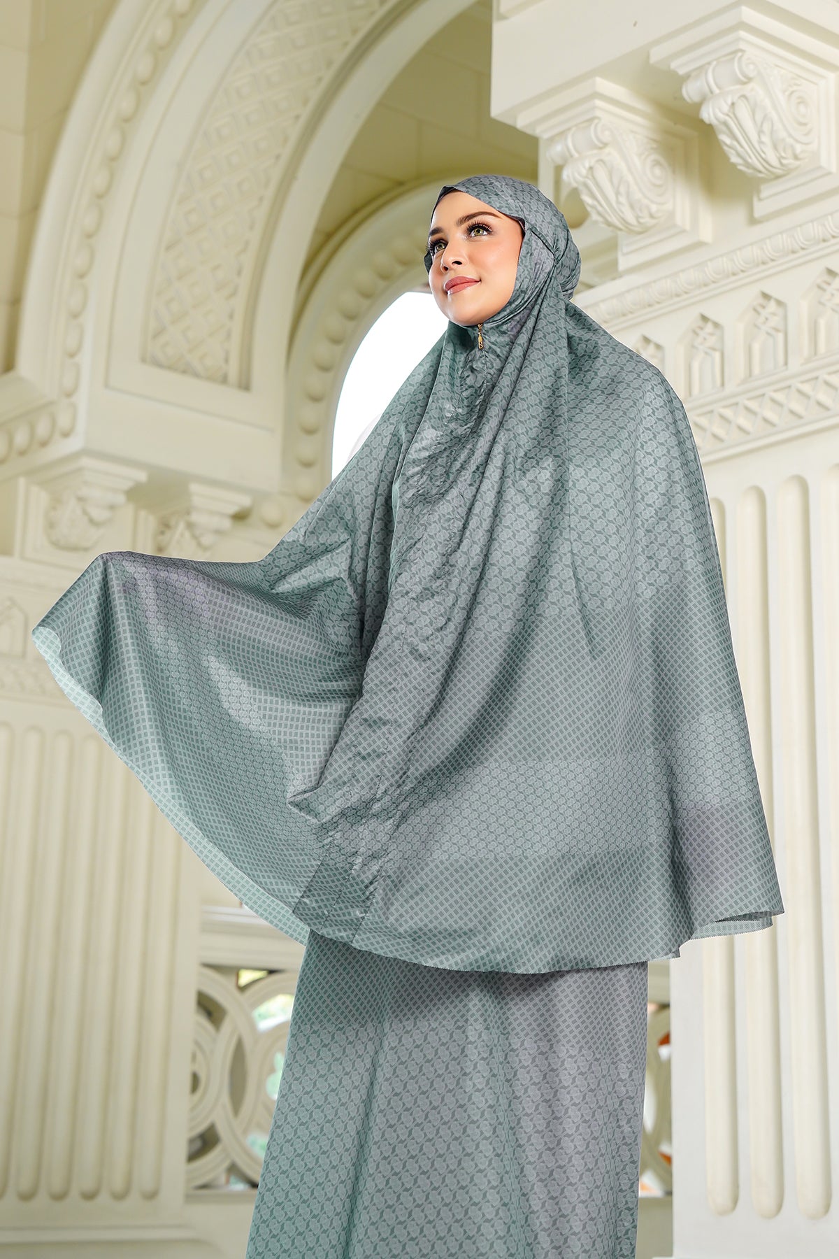 Hasır Kapsül Dua Cübbesi - Green Bay