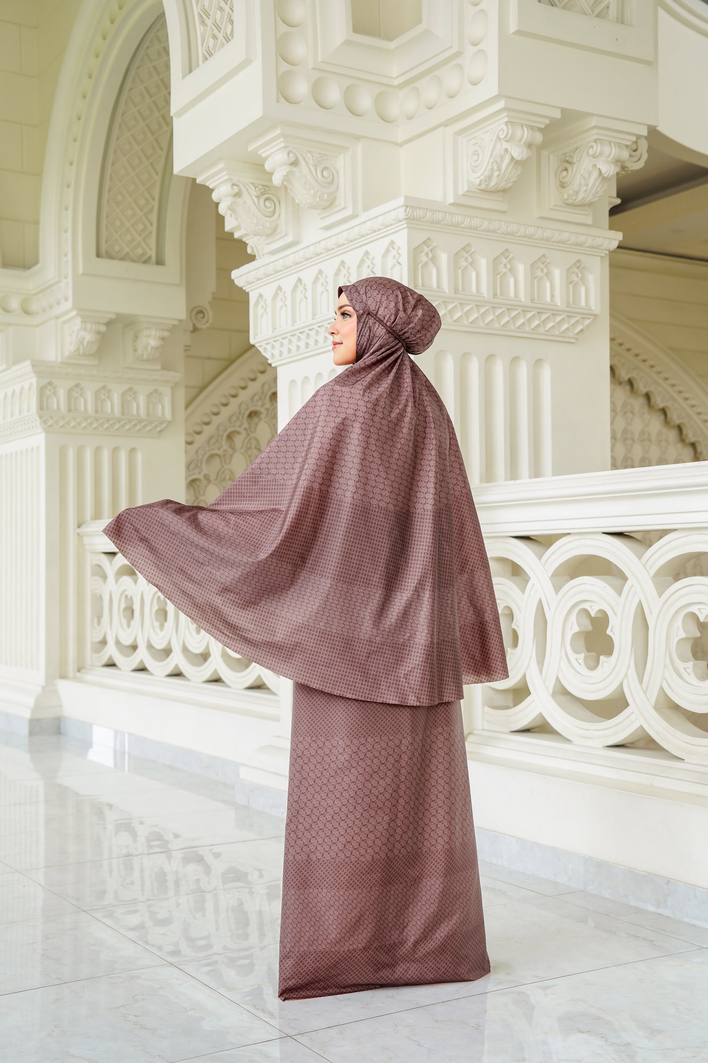 Hasır Kapsül Dua Cübbesi - Redwood