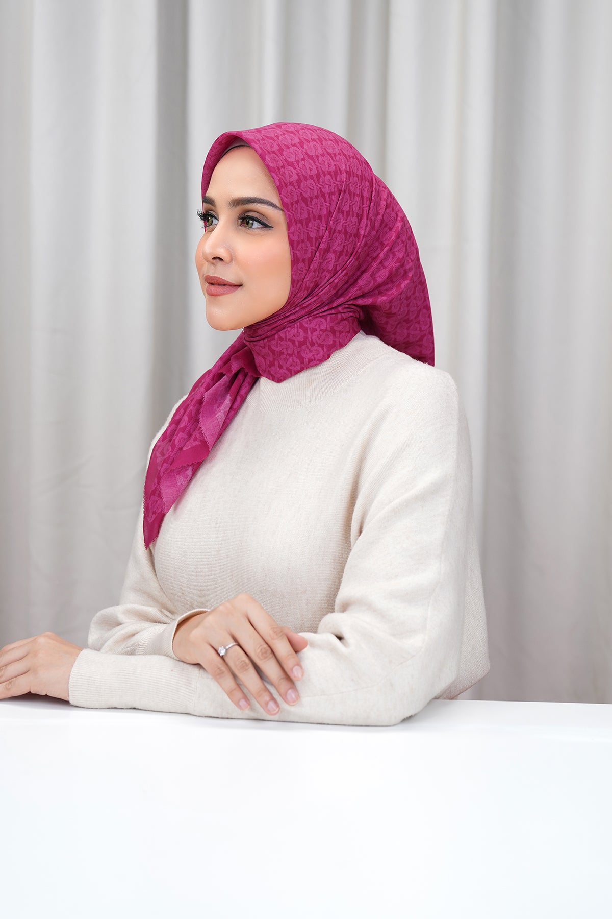 Hasır Voile Kare - Kirazlar Jubilee