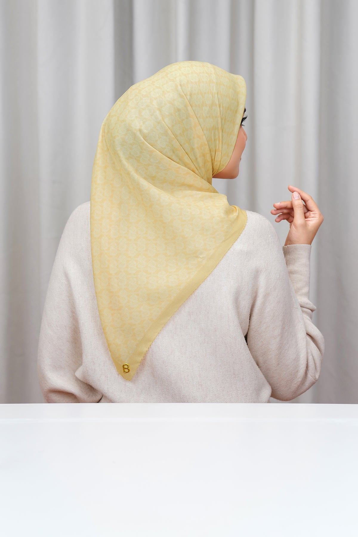 Wicker Voile Square - Lemon Meringue
