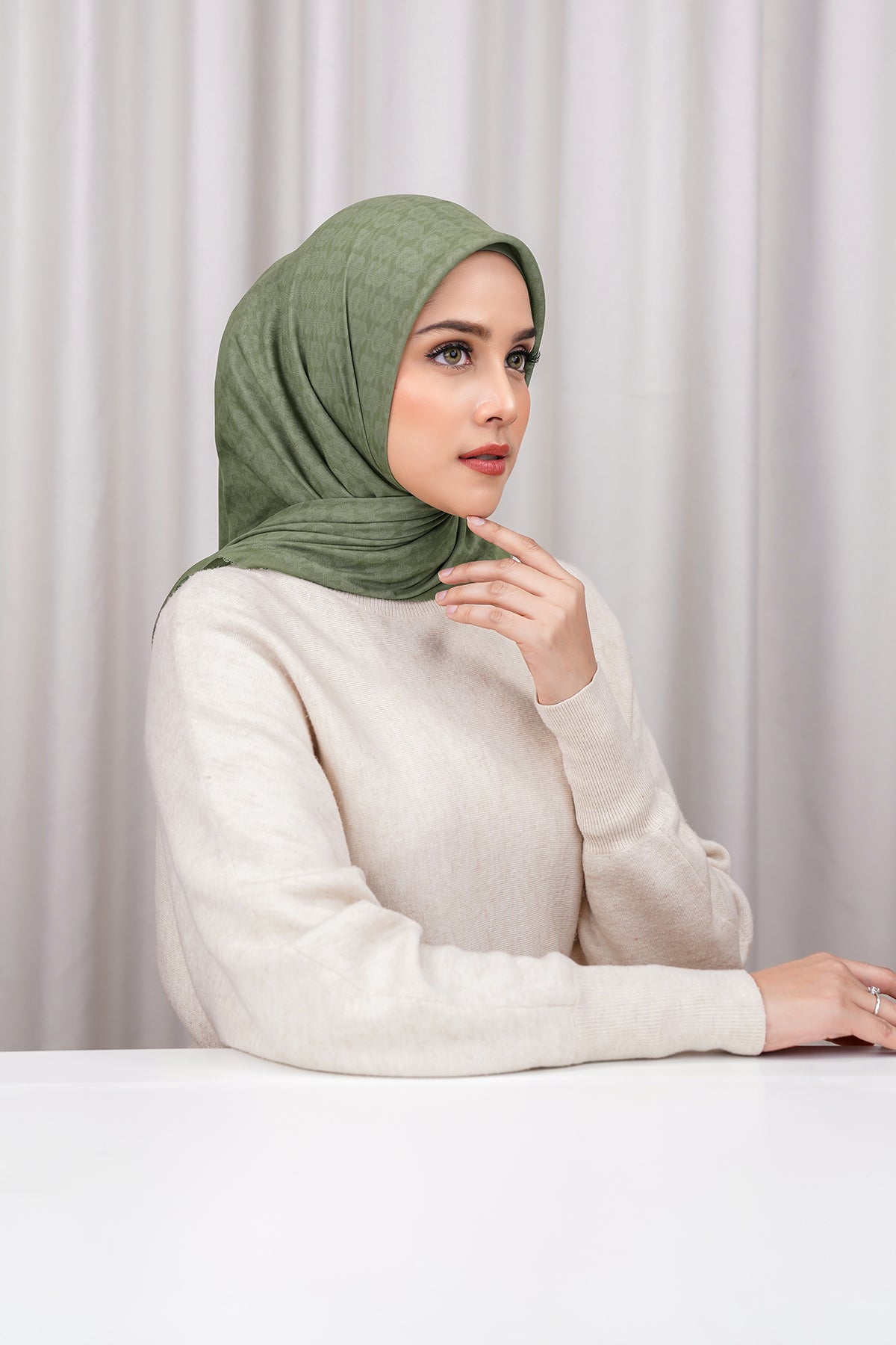 Wicker Voile Square - Olive