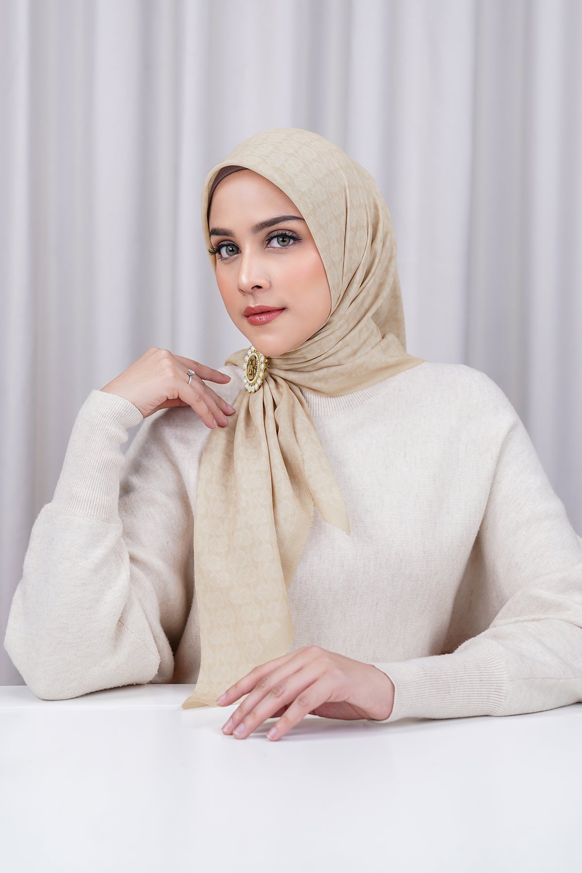 Wicker Voile Square - Pebble