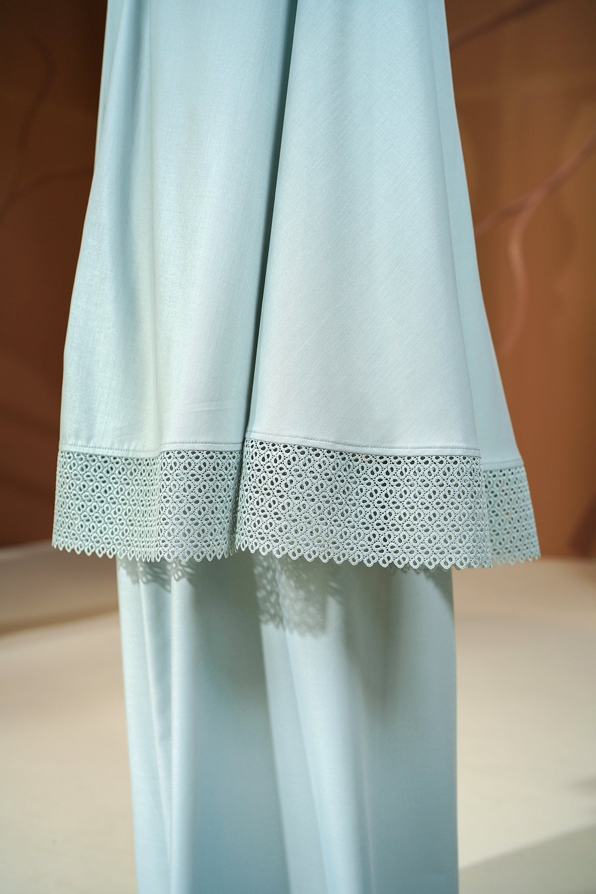 Ultra Fine Lace Prayer Robe - Pale Green