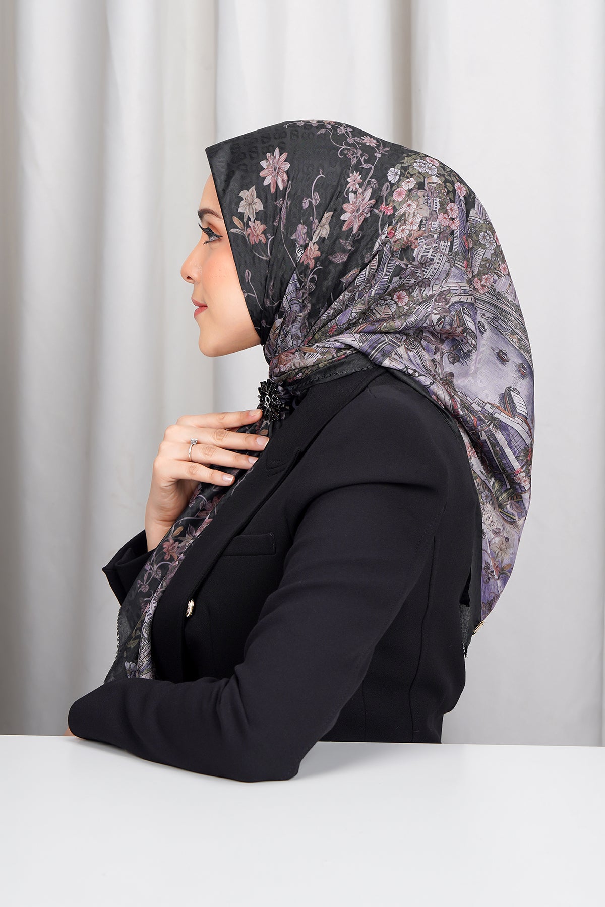 Dubai 2 Voile Kare - Siyah Ud