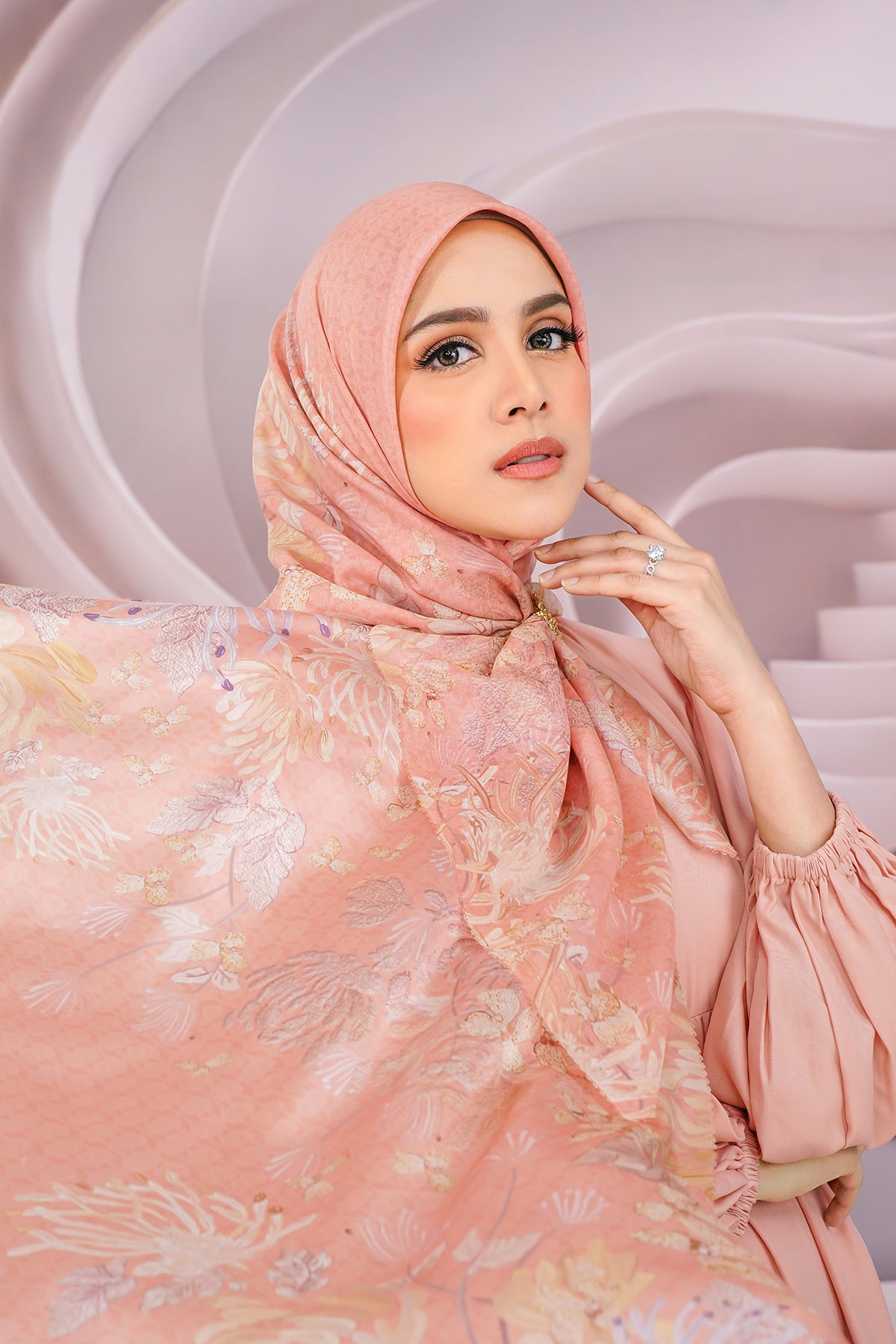 Hermosa Square - Amber