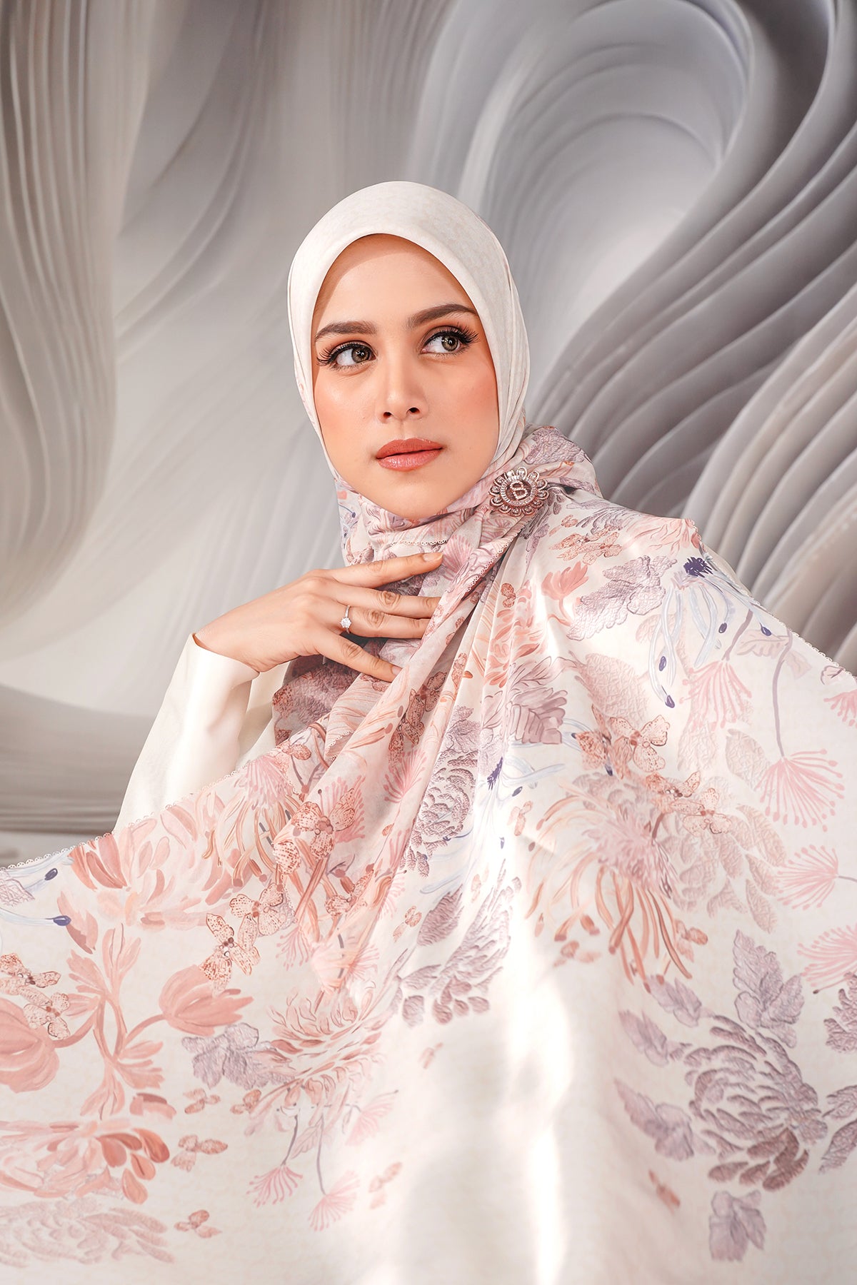 Hermosa Square - Tuberose