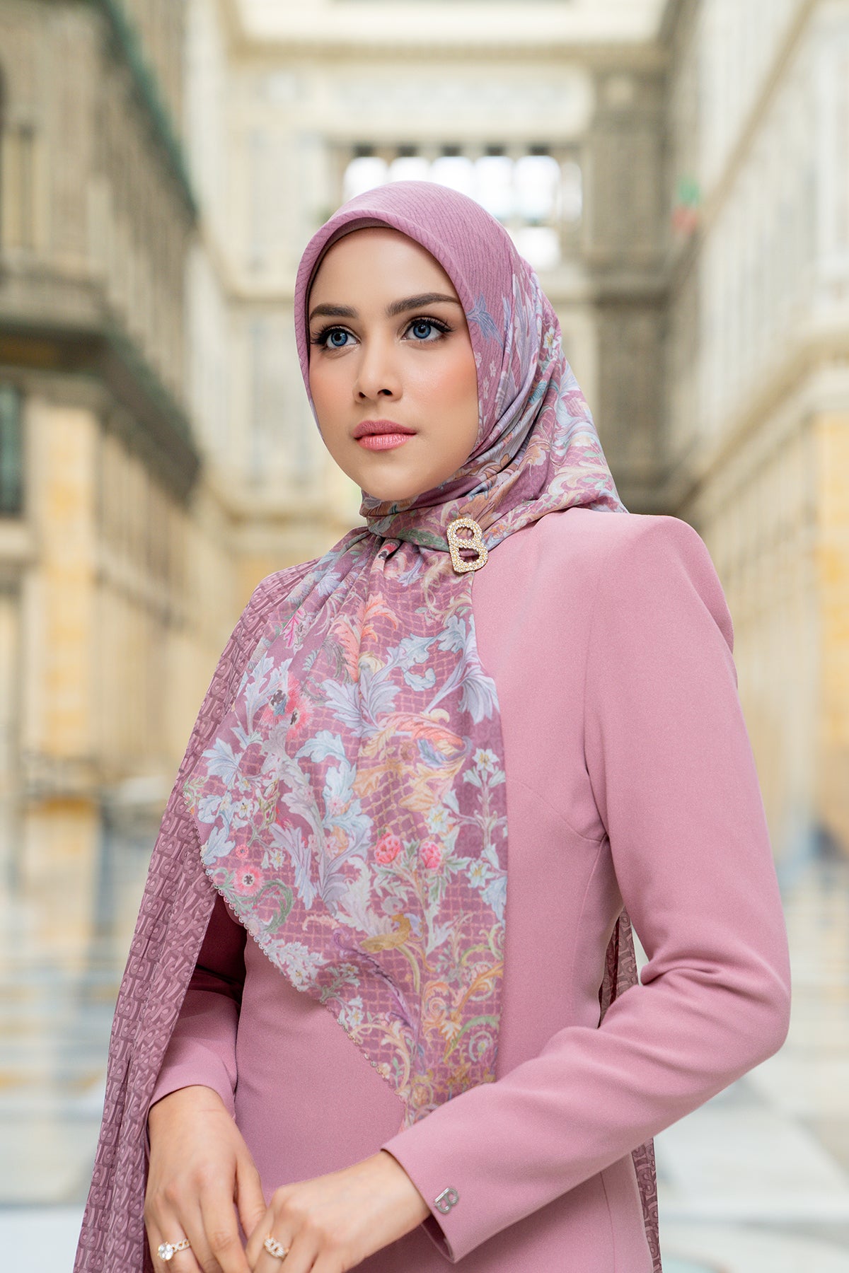 Royale - Grandeur Square - Dusrose