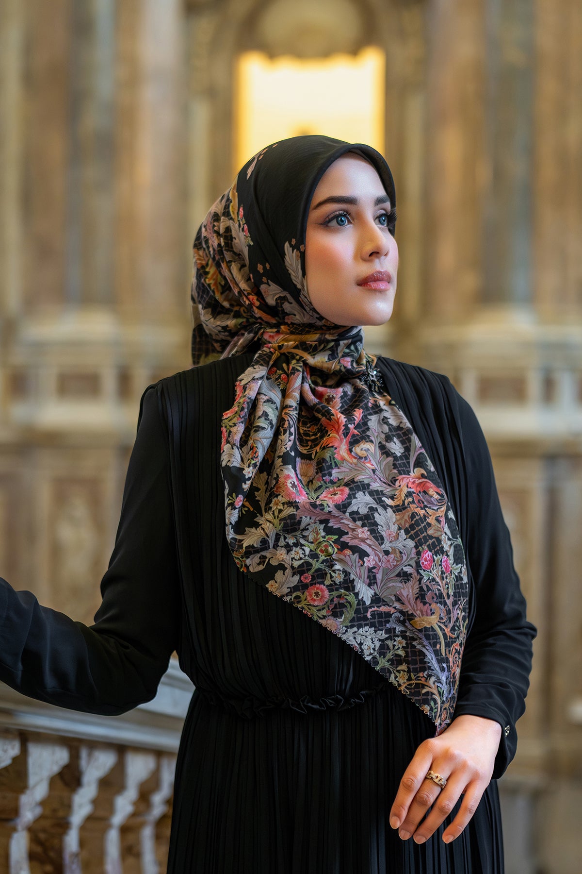 Royale - Grandeur Square - Onyx