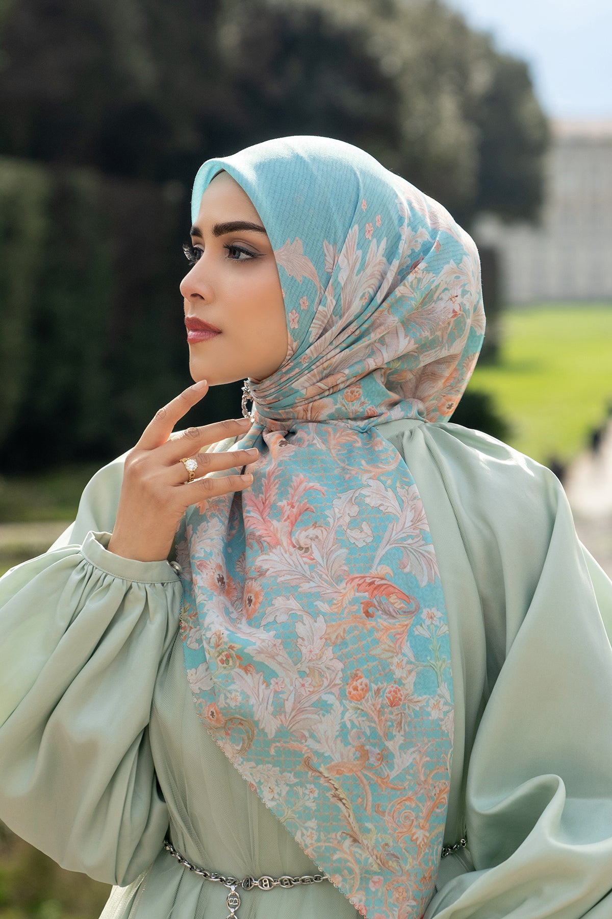 Royale - Grandeur Square - Seaglass