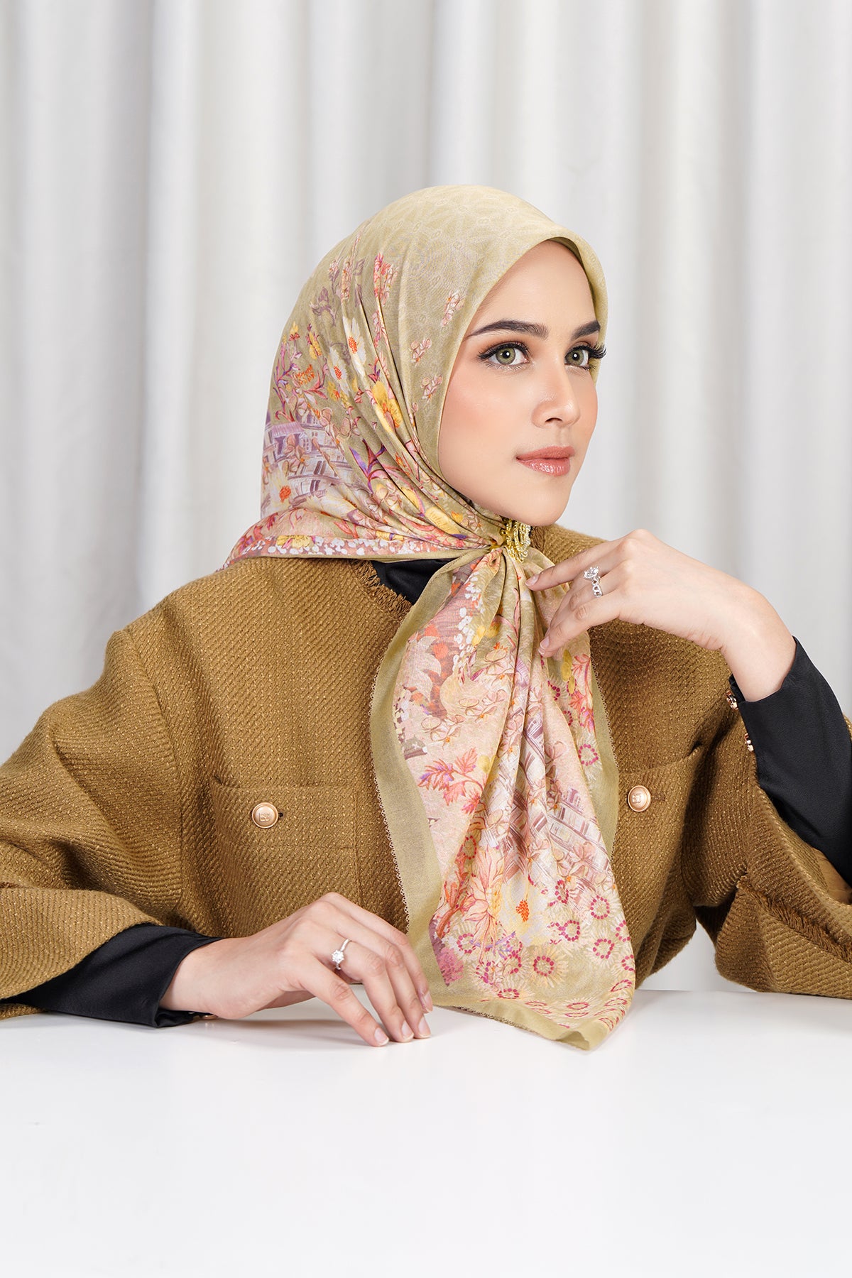 The Parisian 2.0 Square - Crêpe