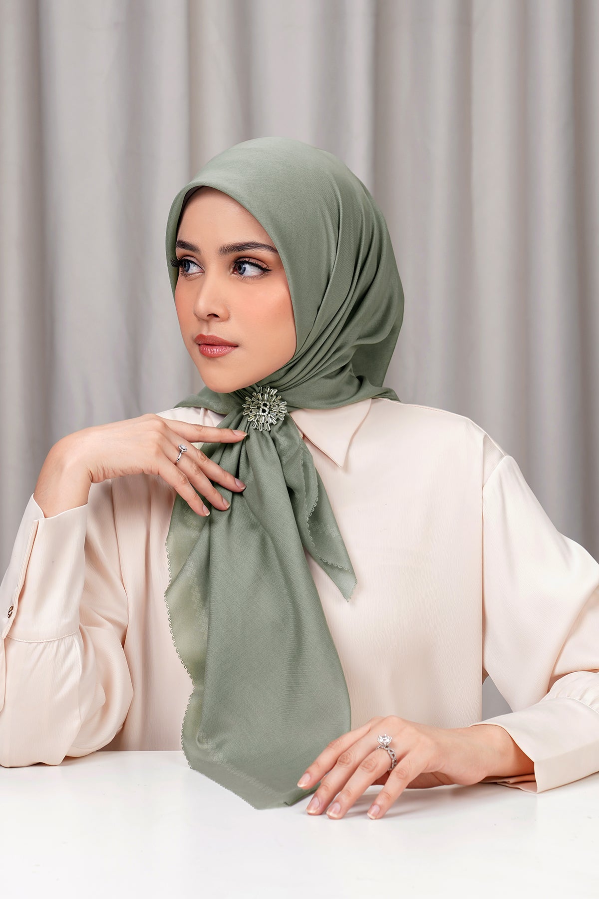 Today's Scarf - Shadow