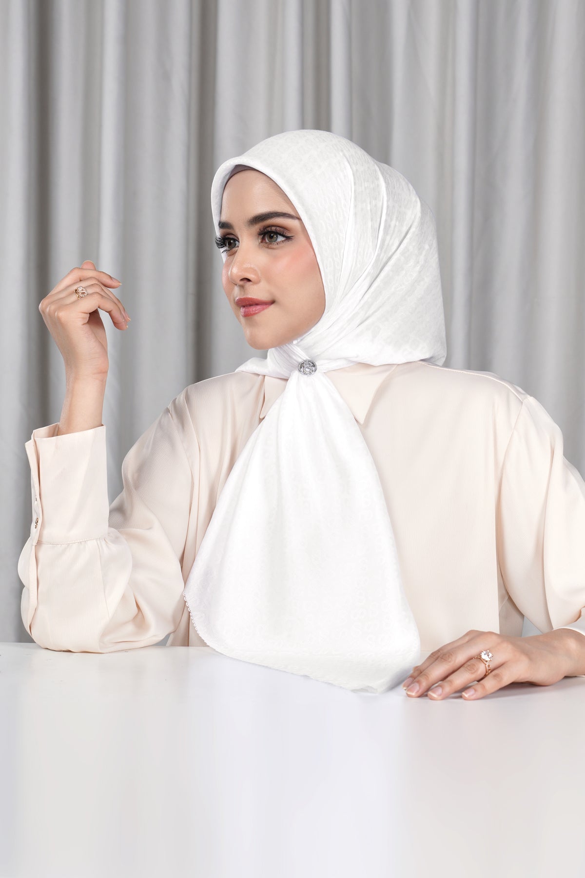 Everyday Tapis Embossed 2.0 - Bright White