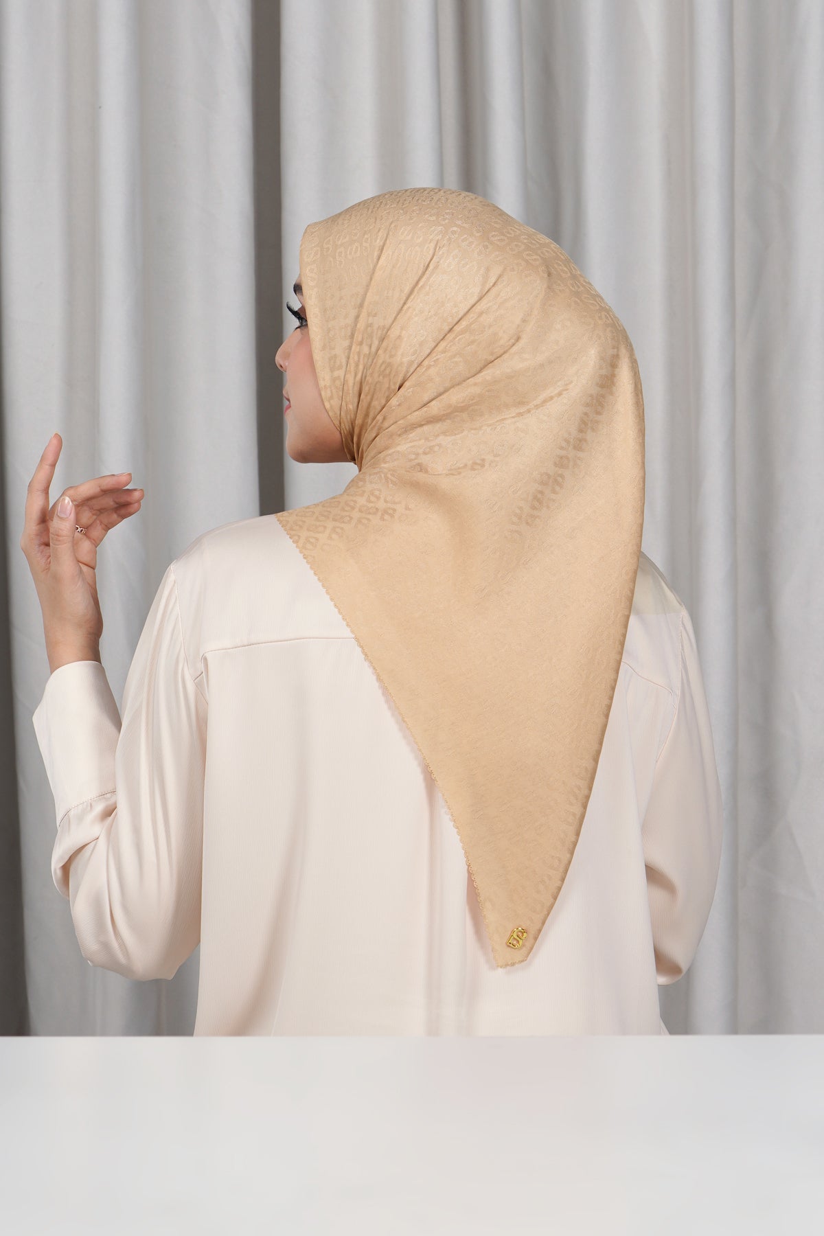 Everyday Tapis Embossed 2.0 - Lattè