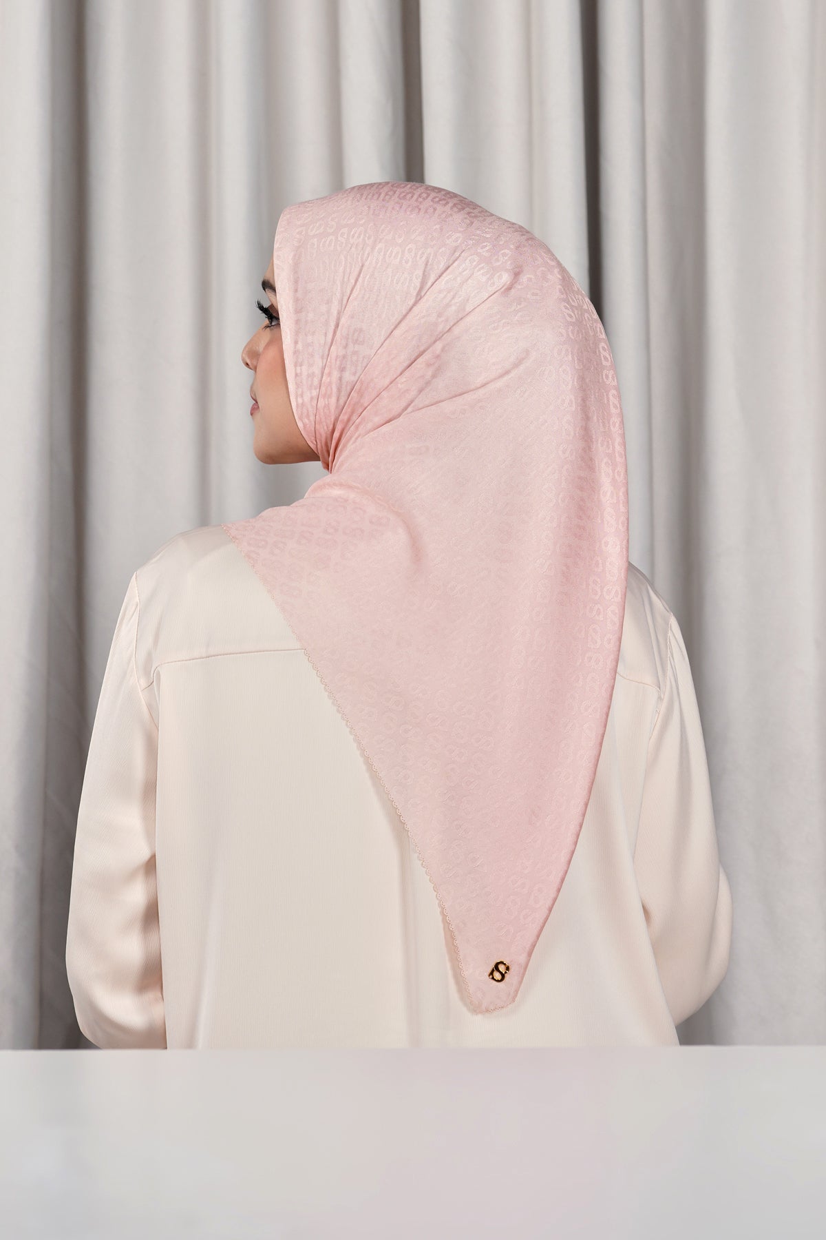 Everyday Tapis Embossed 2.0 - Lotus