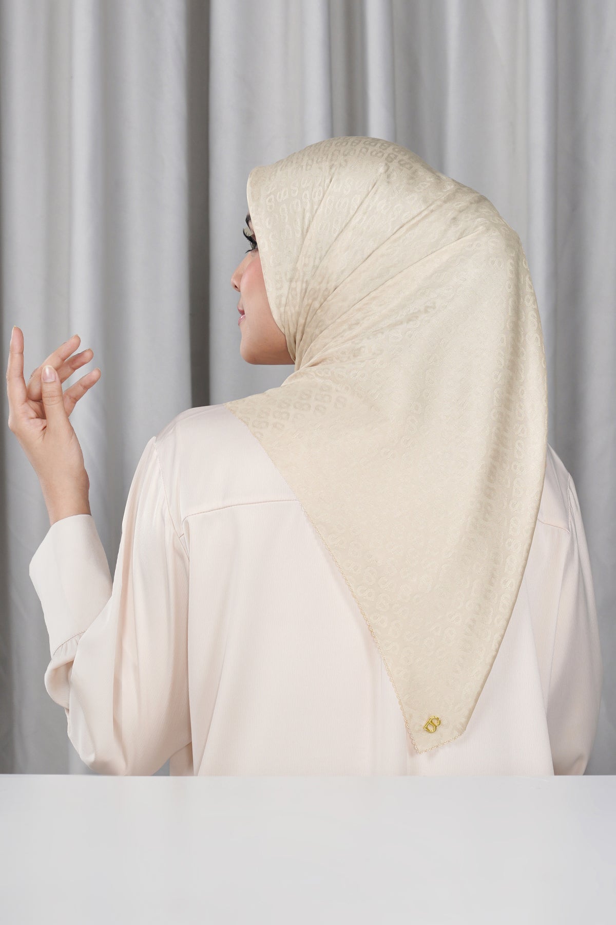 Everyday Tapis Embossed 2.0 - Oatmeal