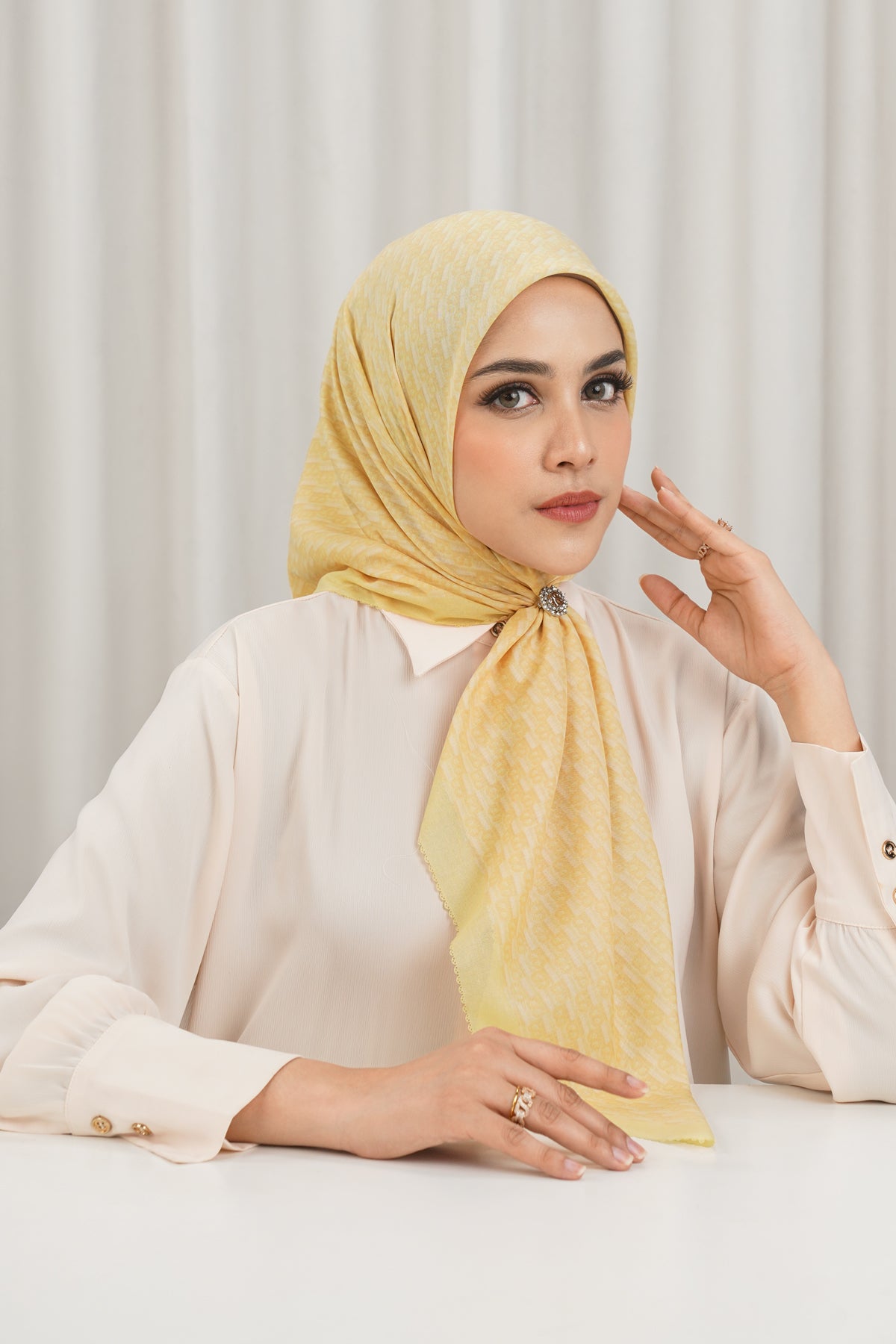 Leena Monogram Square - Pale Banana