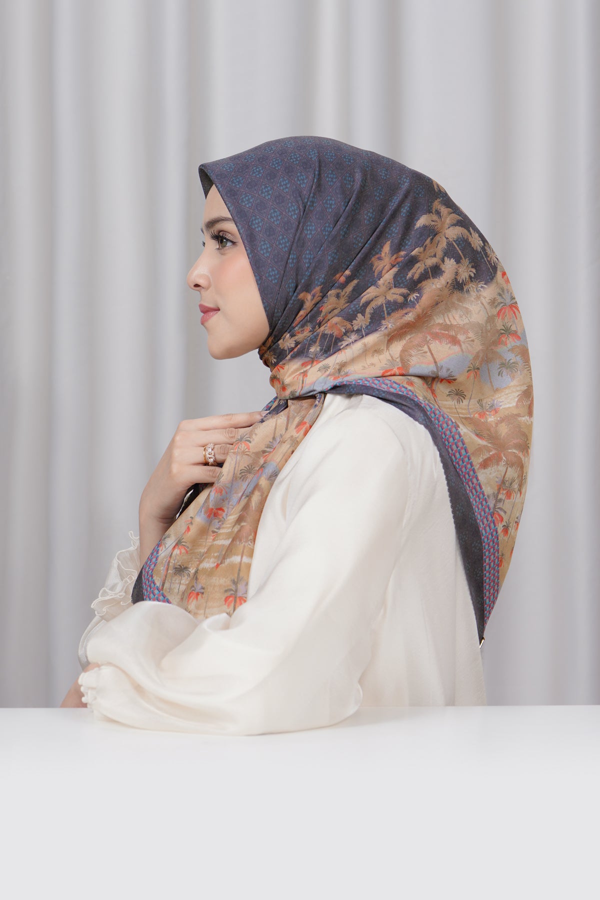 Palm Spring Square - Canal