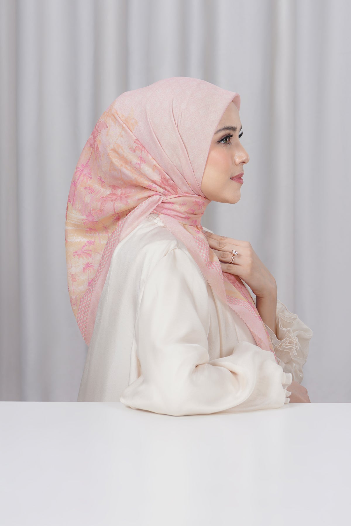 Palm Spring Square - Flamingo