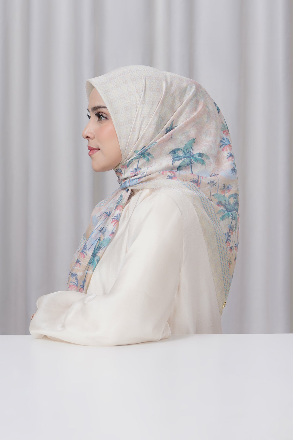 Palm Spring Square - Palm