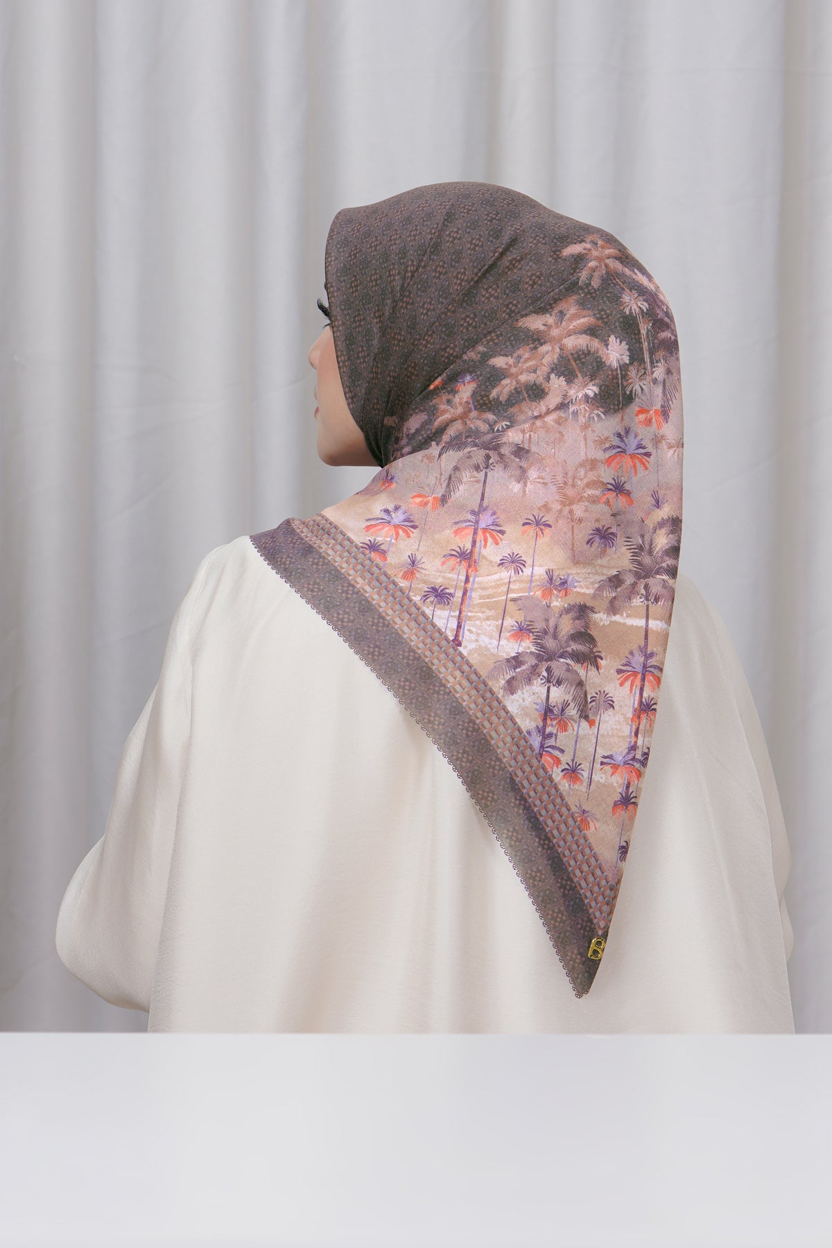 Palm Spring Square - Rodeo