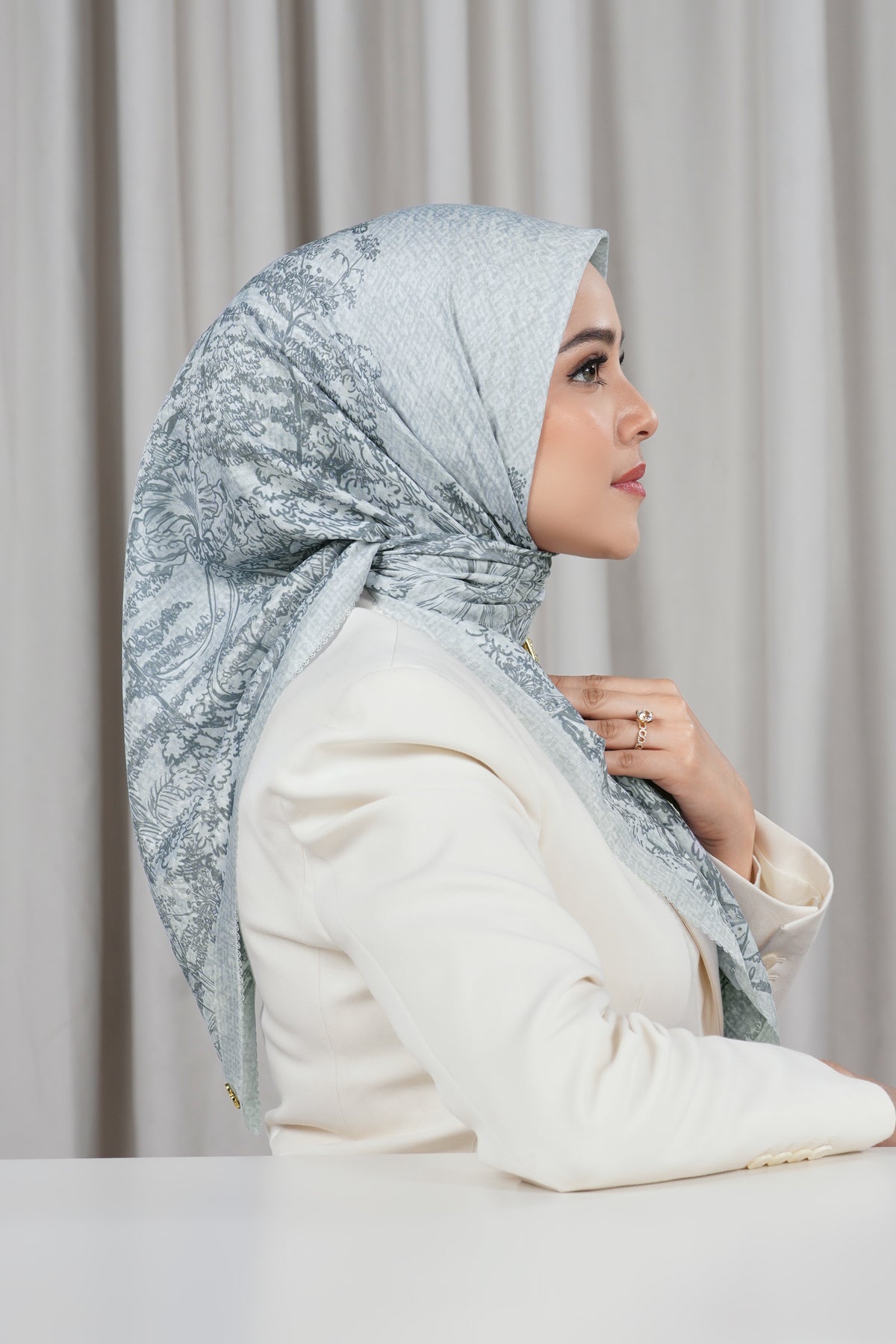 Soleil Square - Lunar