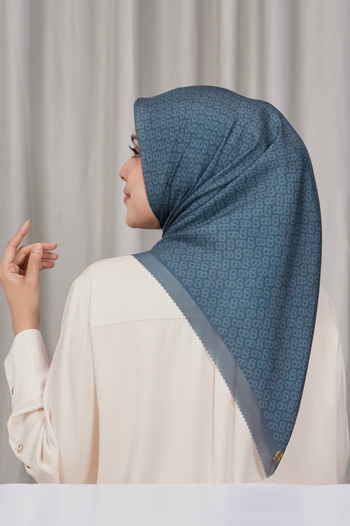Tapis Square - China Blue