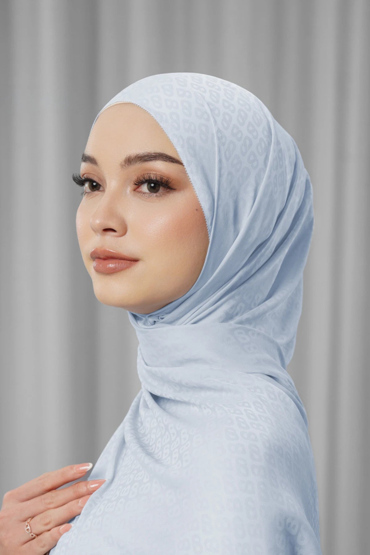 Tapis Satin Jacquard Shawl - Zen Blue