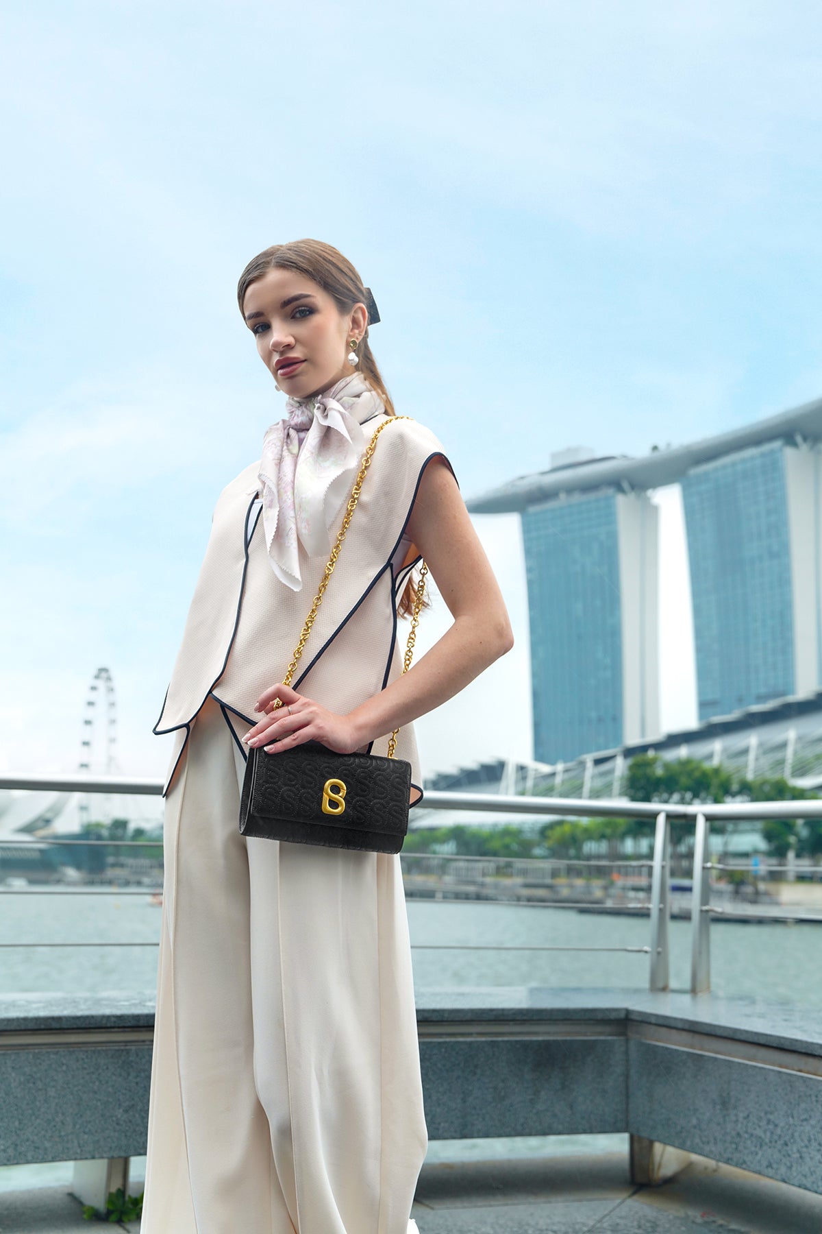 Luna Deri Zincirli Cüzdan - Siyah