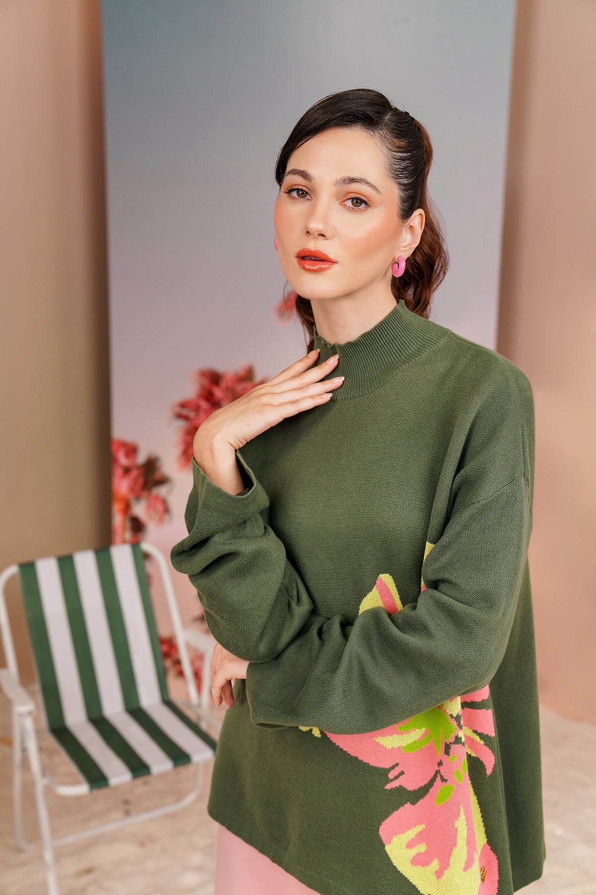 Buttonscarves X Jovian Paradiso Penelope Knitted Jumper In Forest Green