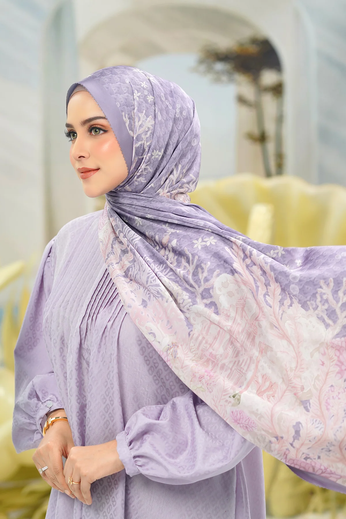 The Little Mermaid 2.0 - Anemone - Satin Shawl