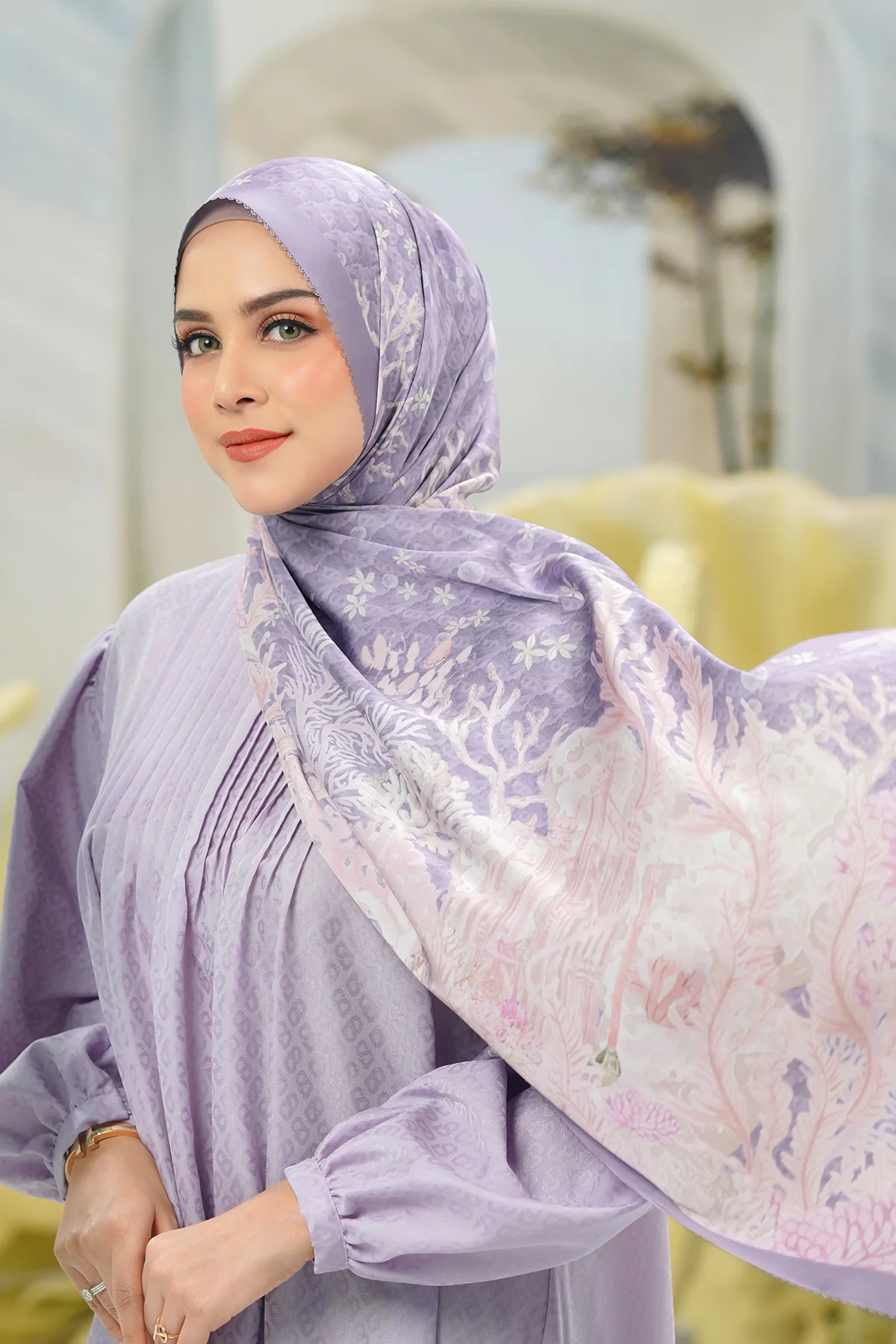 The Little Mermaid 2.0 - Anemone - Satin Shawl