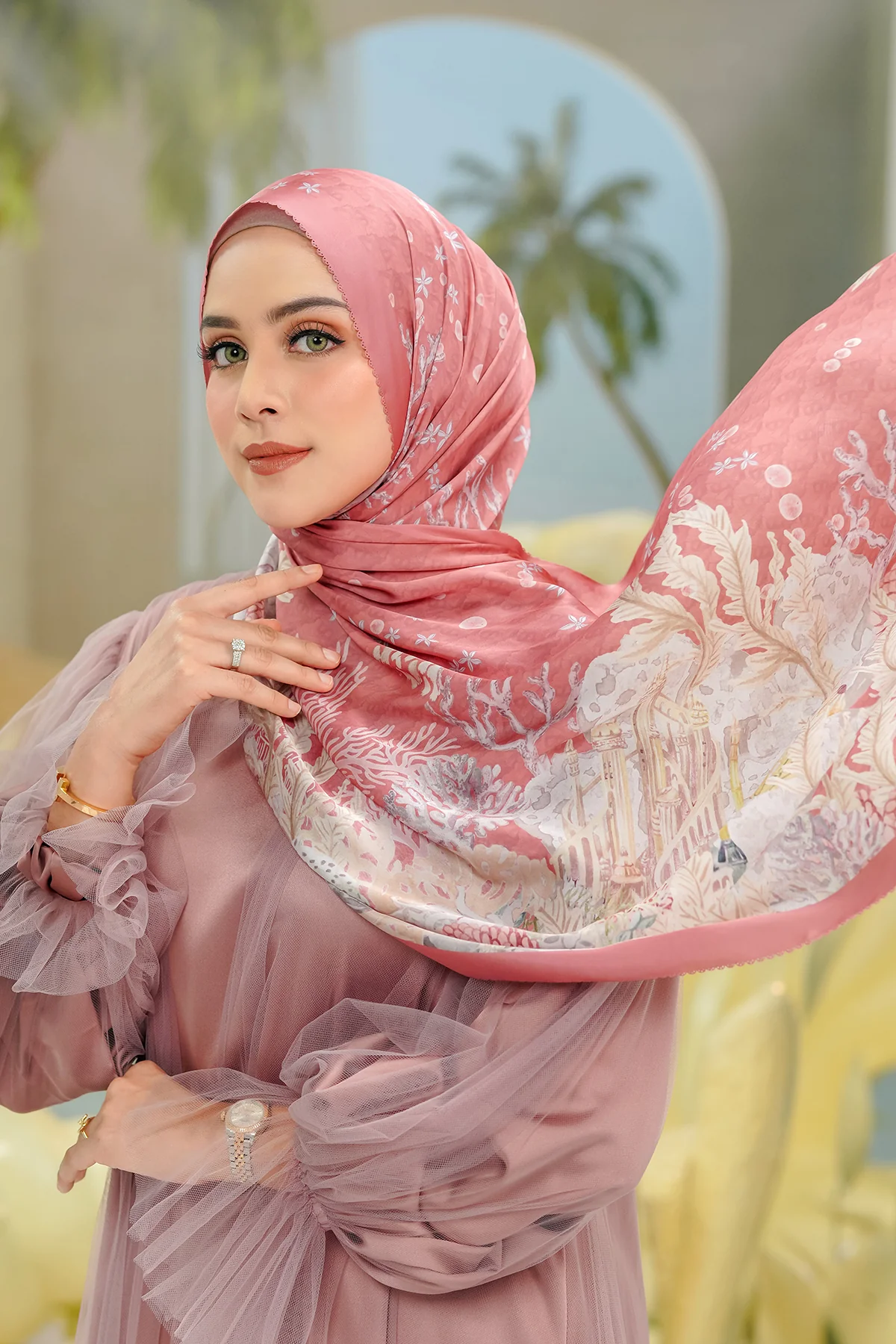 The Little Mermaid 2.0 - Starfish - Satin Shawl