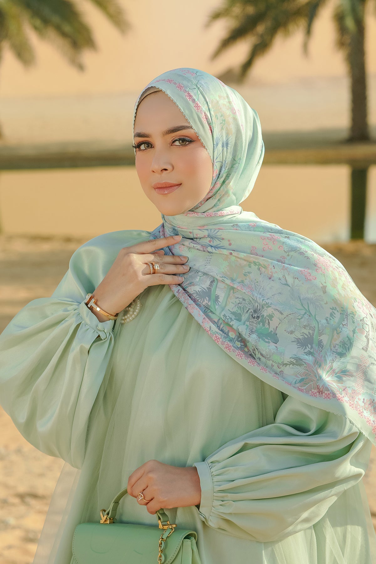 Al Qasr Satin Shawl - Zellige