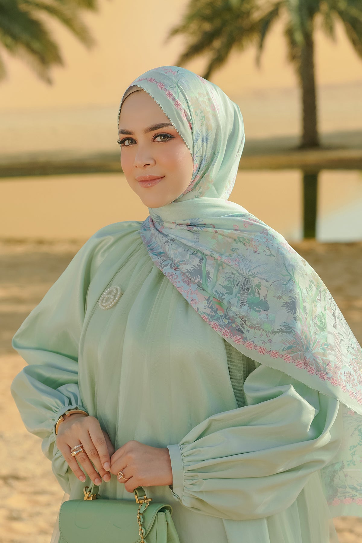 Al Qasr Satin Shawl - Zellige
