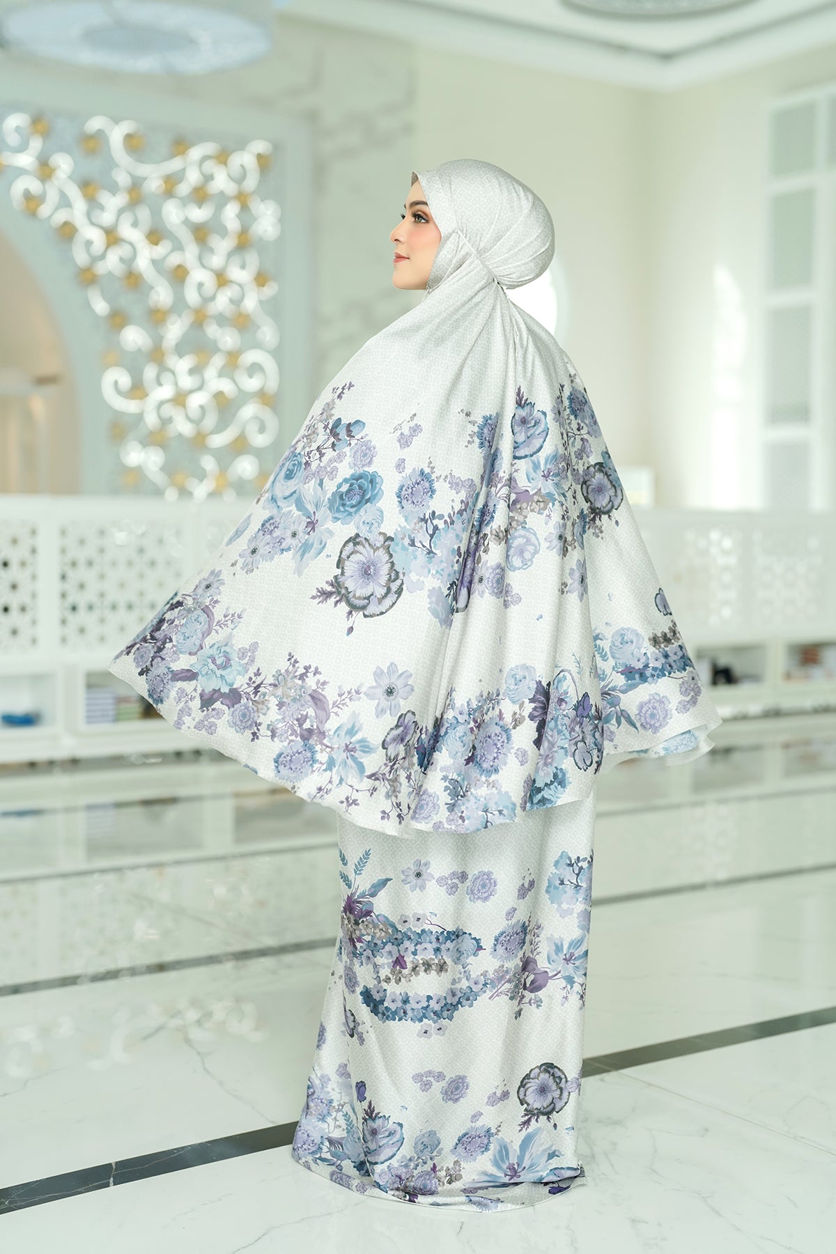 Blume Prayer Robe - Over Cast