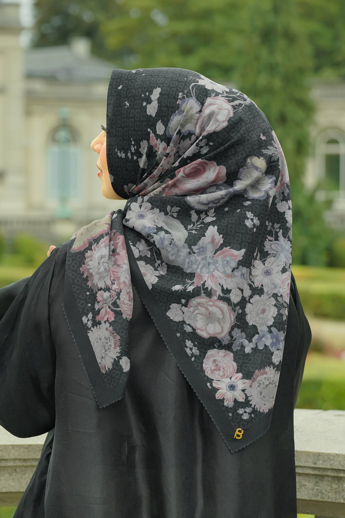 Blume Square - Jet Set