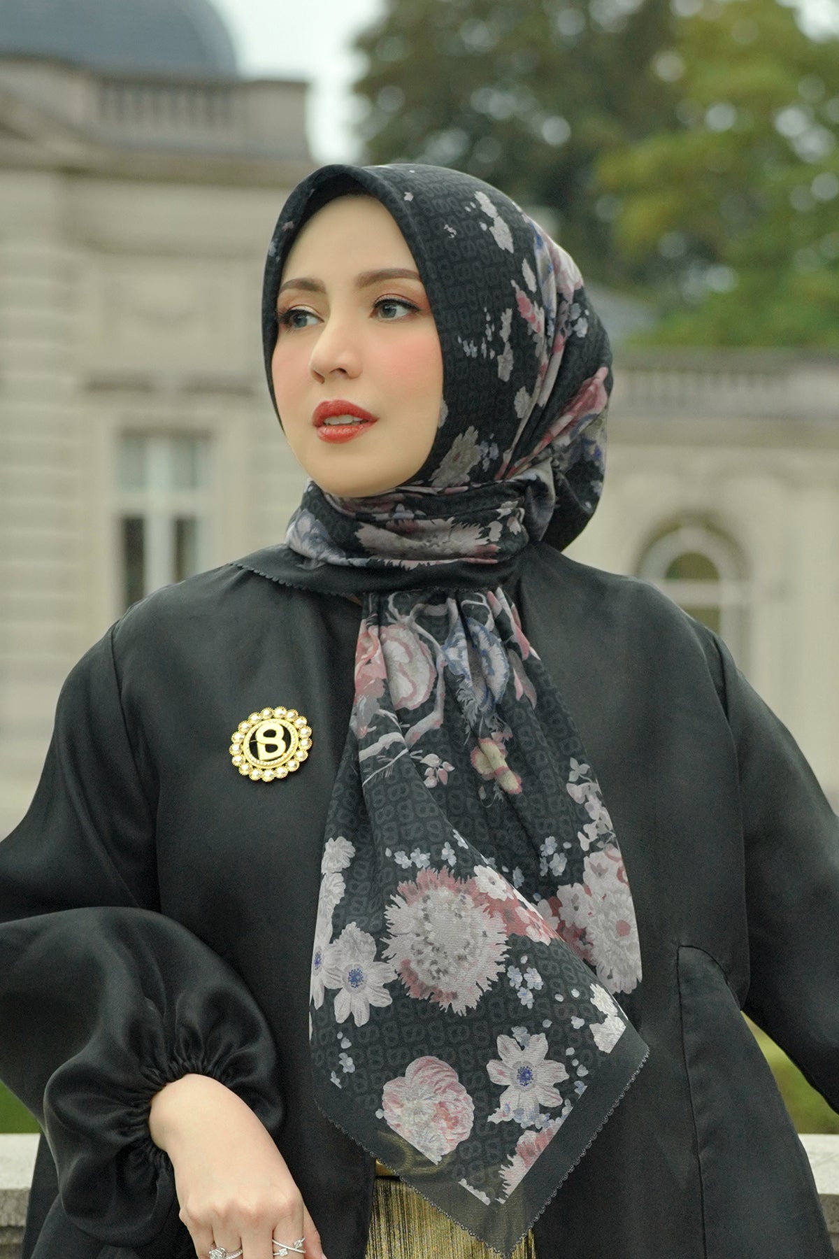 Blume Square - Jet Set