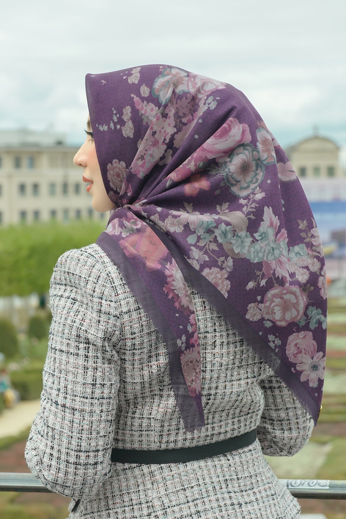 Blume Square - Vintage Purple