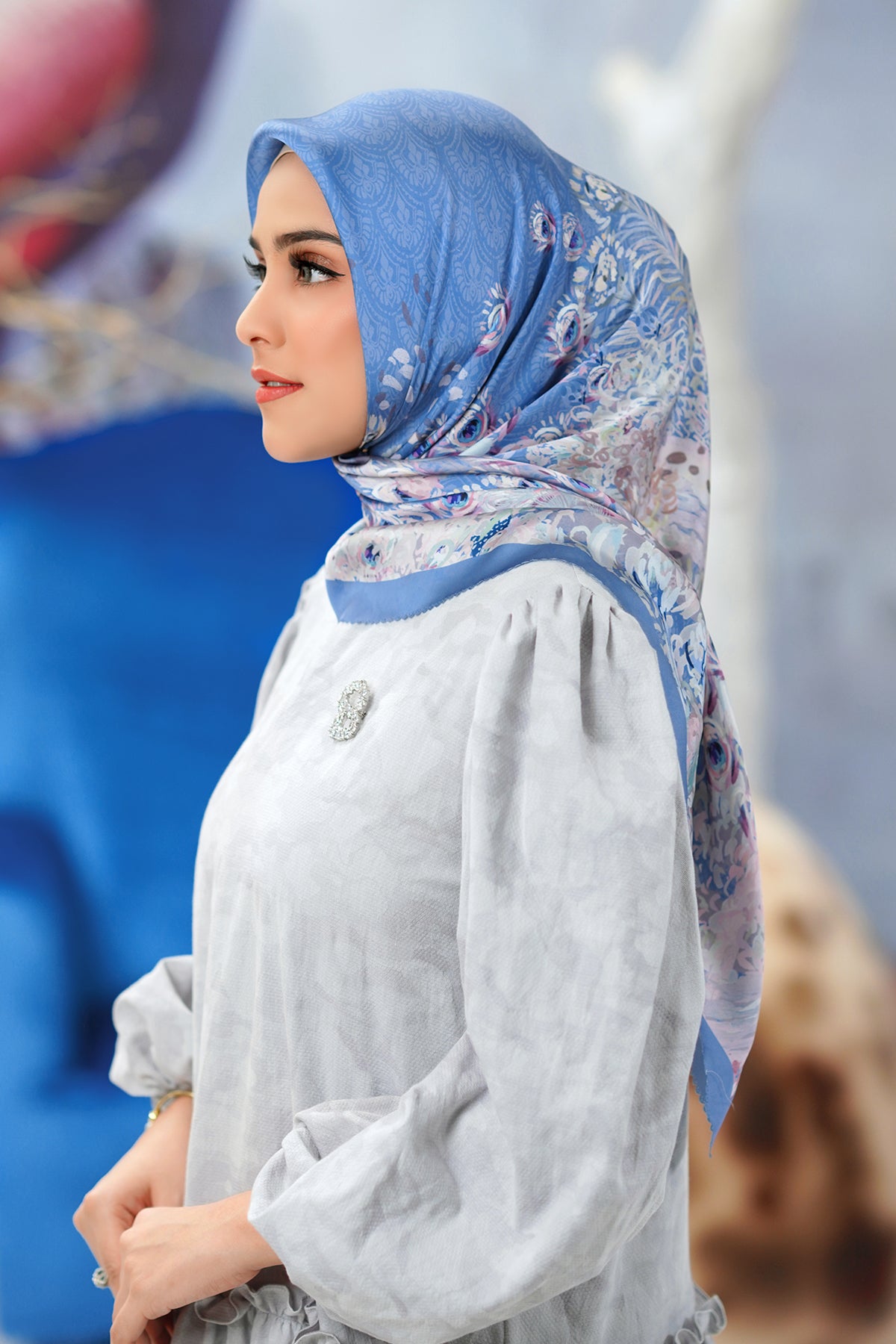 The Ederra Satin Square - Allure