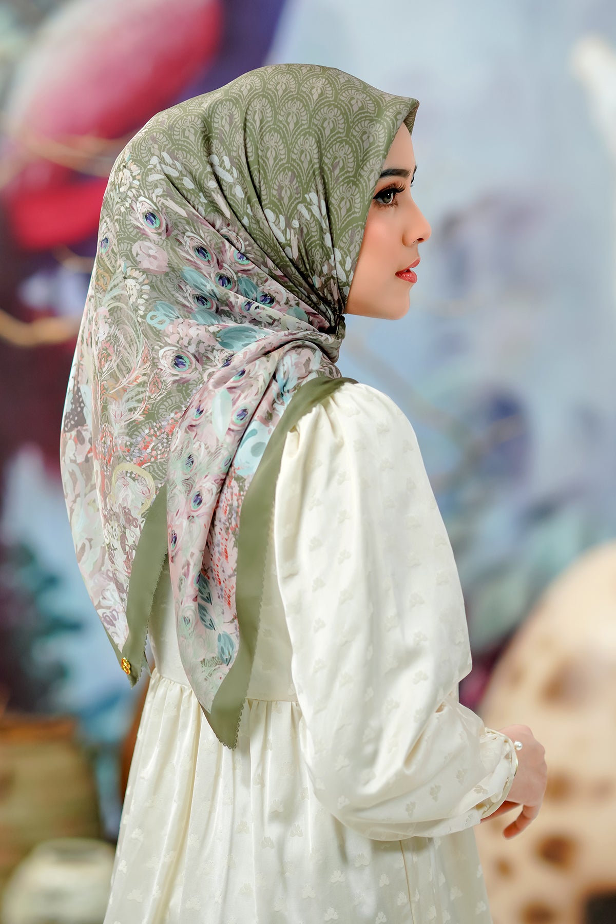 The Ederra Satin Square - Pickle