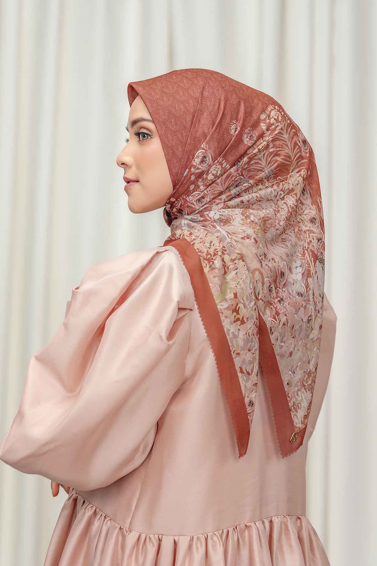 The Ederra 2.0 Square - Brick