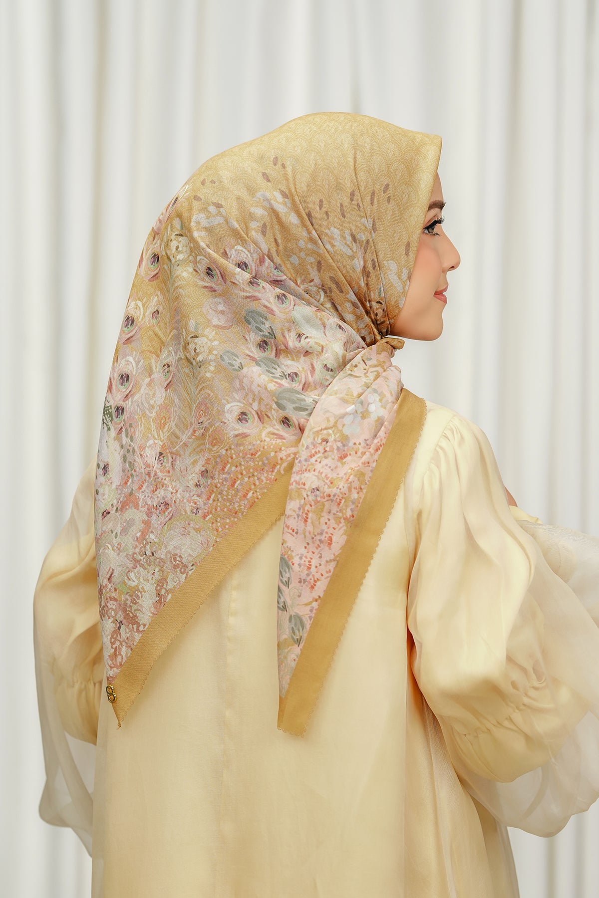 The Ederra 2.0 Square - Curry