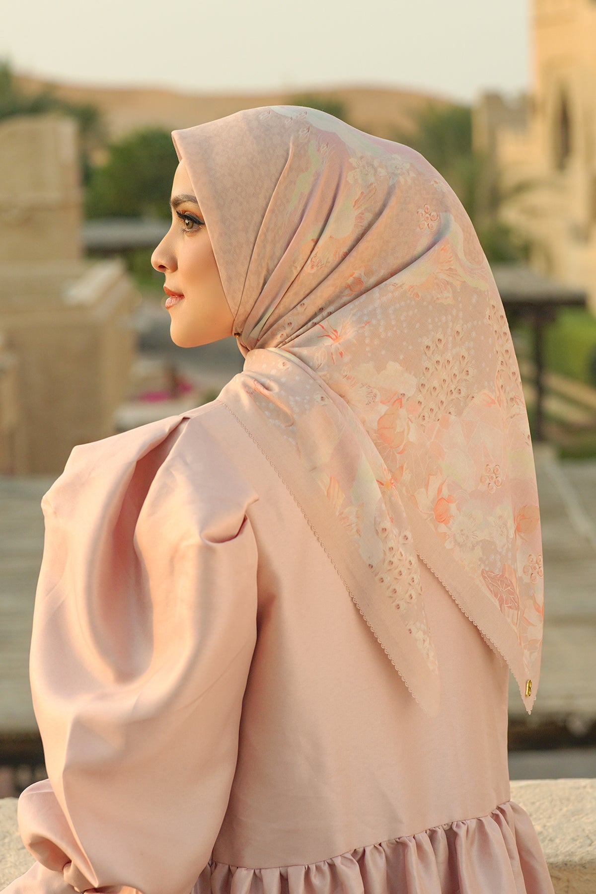 Arabian Night Square - Cave